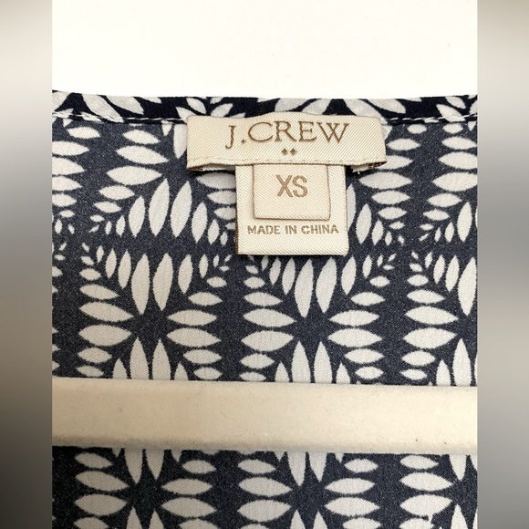 J. Crew Navy and White Pattern Blouse Size XS - Picture 6 of 7